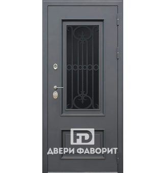 металлическая дверь с терморазрывом, покрыта цинкогрунтом, модель с ковкой и стеклом