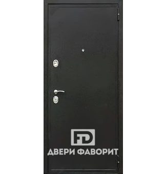квартирная дверь с трехконтурным уплотнителем