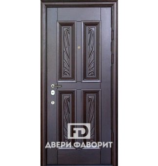 металлическая дверь, отделка массив дерева снаружи, цинкогрунт внутри