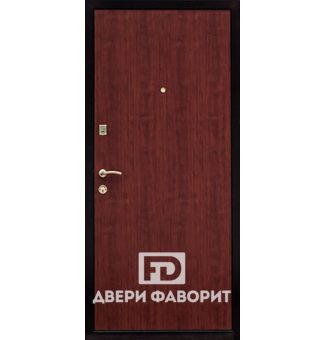 недорогая металлическая дверь с ламинатом и кожзаменителем